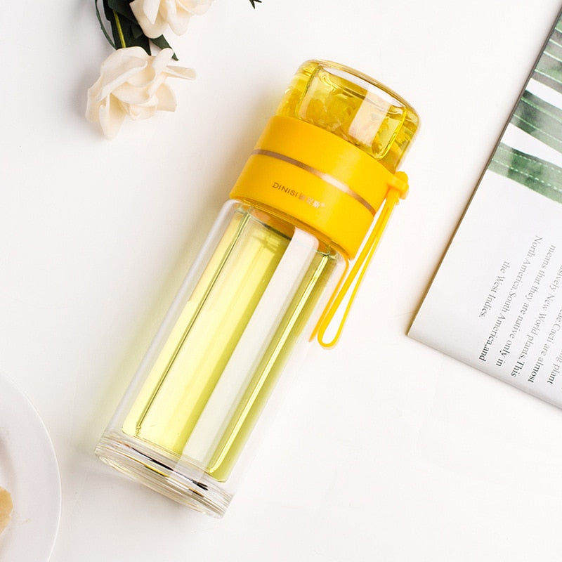 Phantom Pour glass portable bottle with tea or herbal infusion