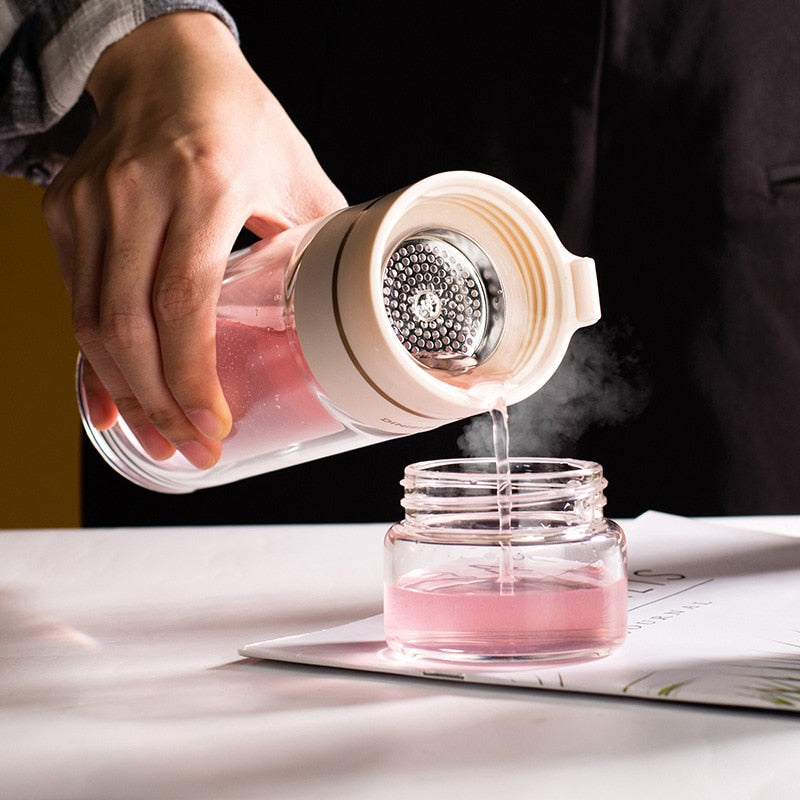 Phantom Pour glass portable bottle with tea or herbal infusion